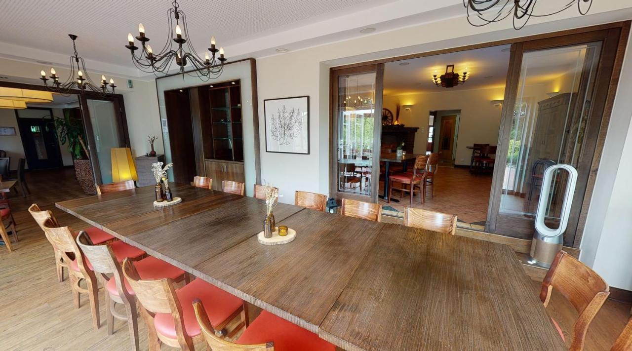 Paga - Parkgaststaette Hotel Ehrenburg Eksteriør billede