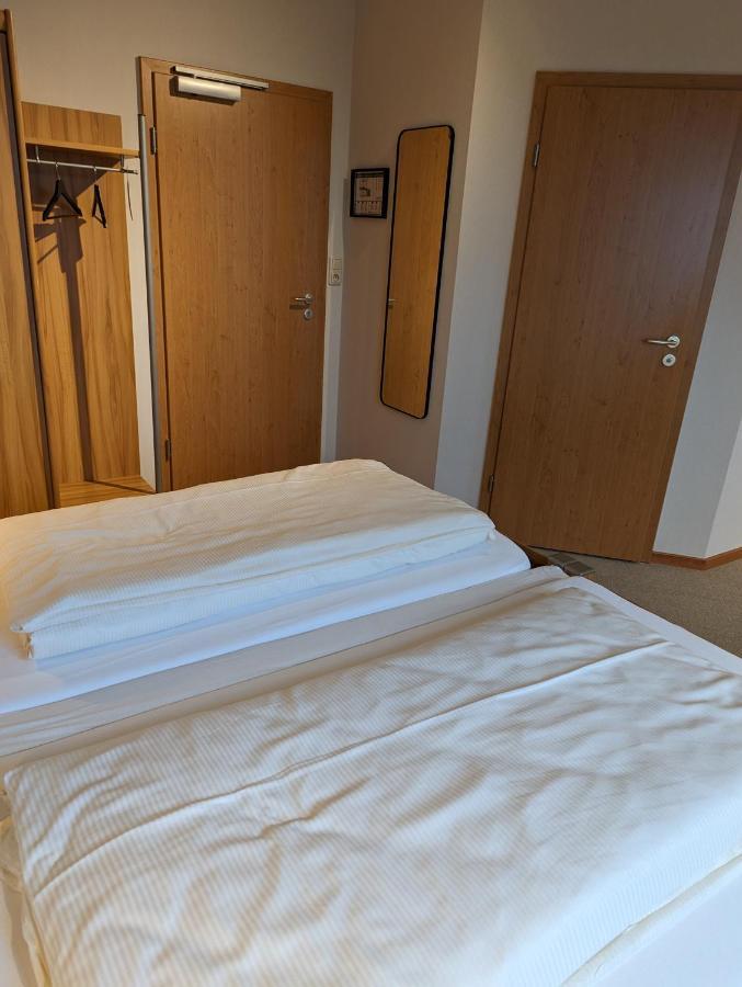Paga - Parkgaststaette Hotel Ehrenburg Eksteriør billede