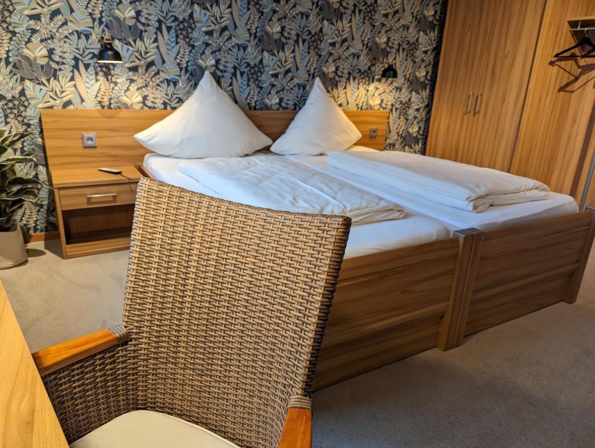 Paga - Parkgaststaette Hotel Ehrenburg Eksteriør billede