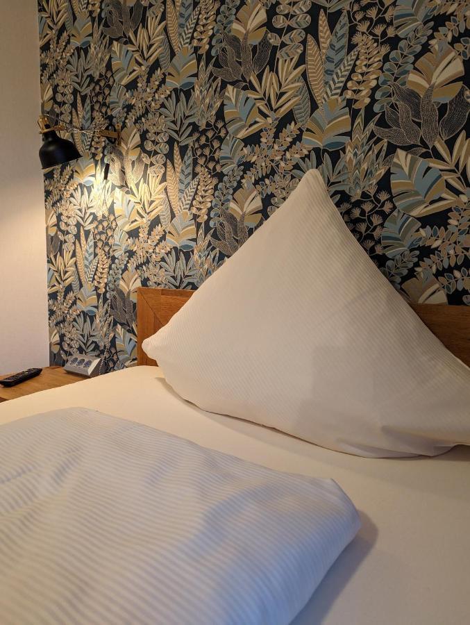 Paga - Parkgaststaette Hotel Ehrenburg Eksteriør billede