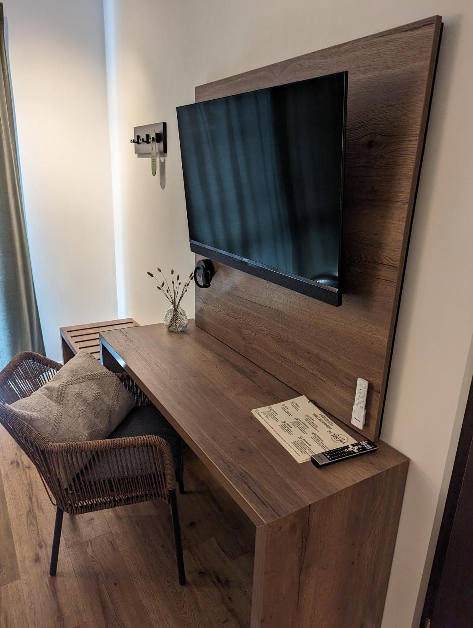 Paga - Parkgaststaette Hotel Ehrenburg Eksteriør billede